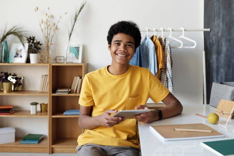 Good Online Jobs For Teens: E-commerce options for entrepreneurial teens